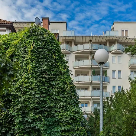 Cosy Apartment With Parking Warsaw Jana III Sobieskiego 104 By Heyrent * Varsovia